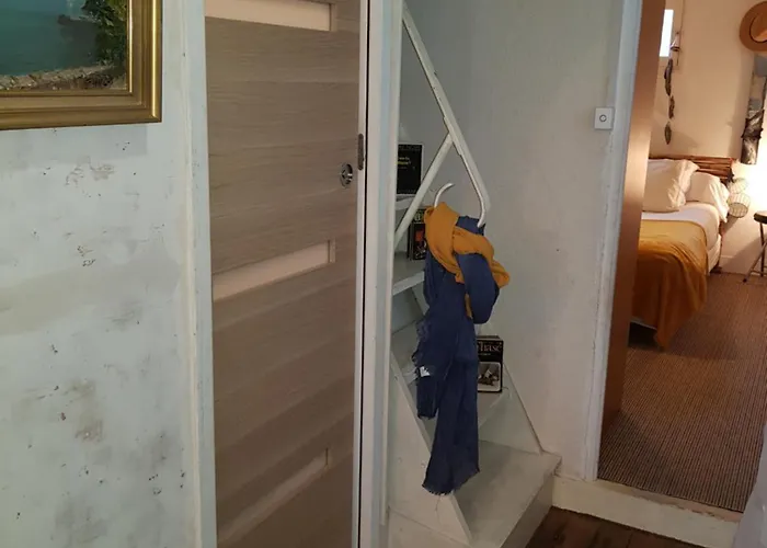 Herm's Petite Maison Atypique Et Cour Privative - Appartamento